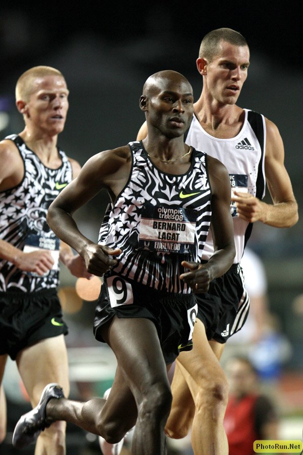 Lagat-Dobson_Tegenkamp_USOlyT08.Jpg