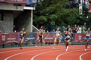 W400Turn1-USOlyT08.JPG
