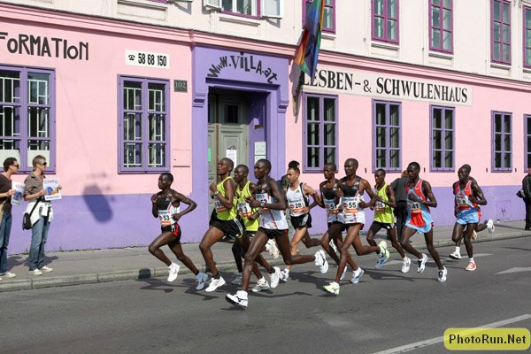 MenLedLesbos-Vienna08.JPG