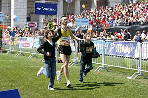 FinisherAndKids-Vienna08.JPG