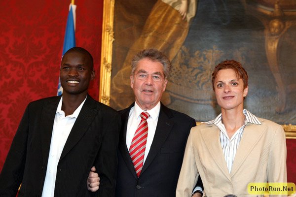 Kirui-Fischer-Talpos-Vienna08.JPG