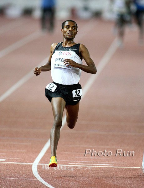Bekele_KenenisaFV-Zurich08.jpg