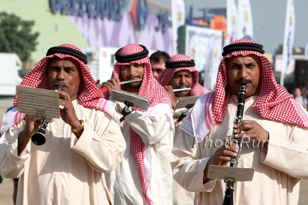 Band-RAK09.JPG