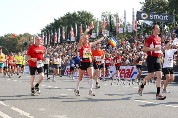 FinishStands1-Berlin09.jpg