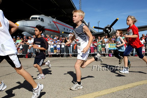 KidAirplane-Berlin09.jpg