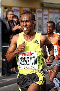 Debele-Tulu_Negari-Berlin09.jpg