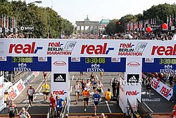 FinishLine-Berlin09.jpg
