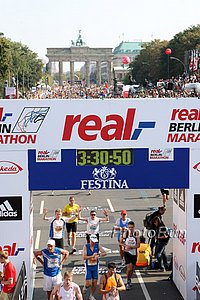 FinishLineV-Berlin09.jpg