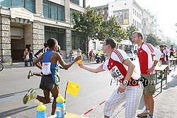 Gebrselassie-Karsten#8286C8.jpg