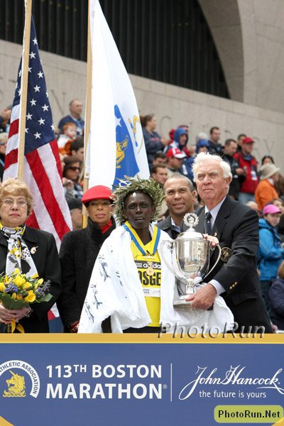 Kosgei_SalinaA-Boston09.jpg