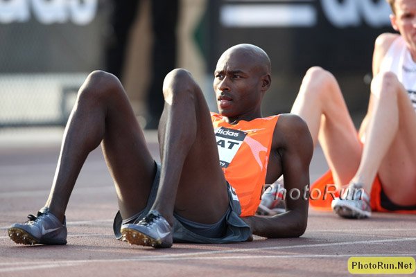 Lagat_BernardPre-Carson09.jpg