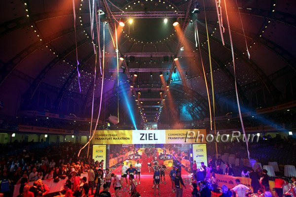 FinishLineWide-Frankfurt09.jpg