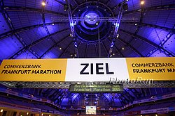 NewFinishLine1a-Frankfurt09.jpg