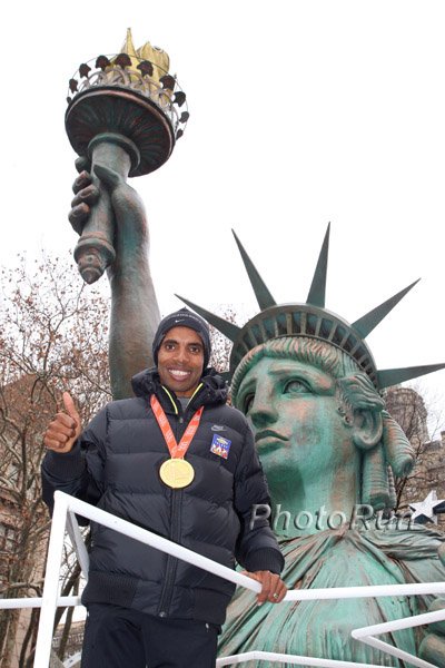 Keflezighi_Meb1-Macys09.jpg