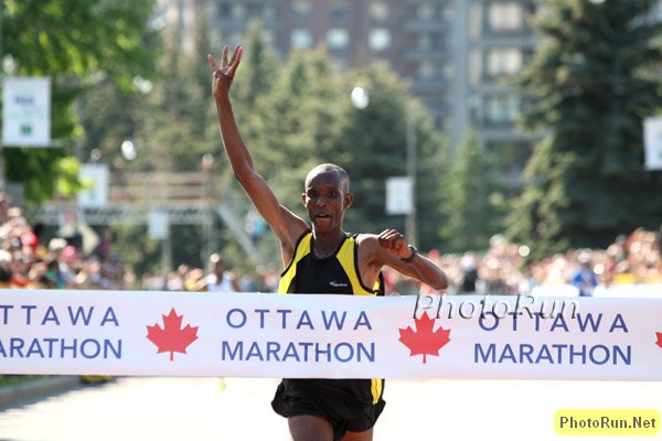 Cheruiyot_DavidFH_Ottawa09.jpg