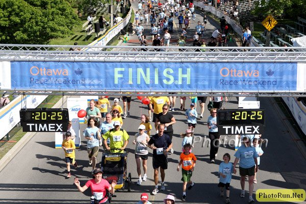 FinishLine-Ottawa09.jpg