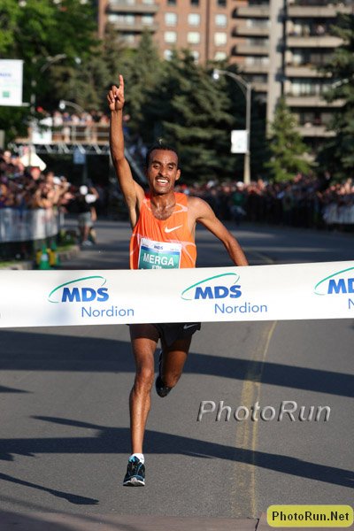 Merga_DeribaFV-Ottawa10k09.jpg