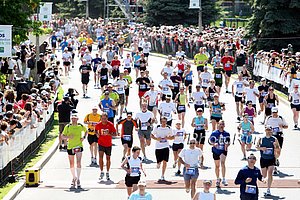 Crowded-OttawaM09.jpg