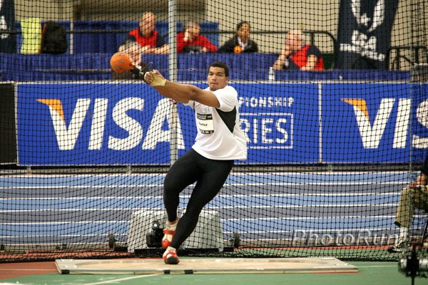 Porter_Garland1_USIndoor09_1.Jpg