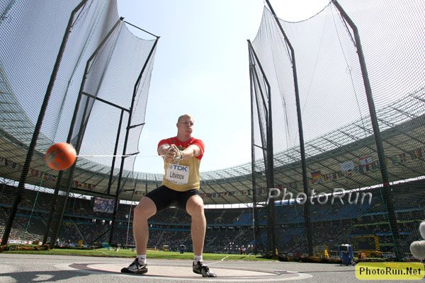 Litvinov_SergeiQW-WC09.jpg