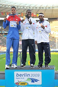 M-400H-Awards1_WC09.jpg