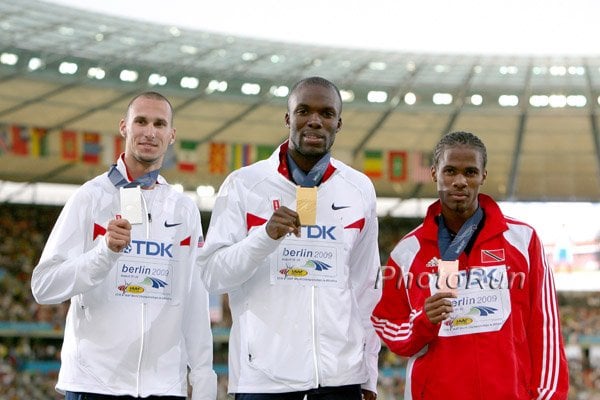 M-400-Awards-WChs09.jpg