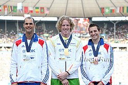 M-PoleVault-Awards-WC09.jpg
