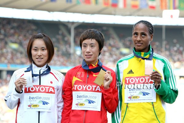 W-MarathonAwards1-WC09.jpg