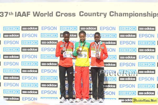 JrWomenAwards1-WorldXC09.jpg
