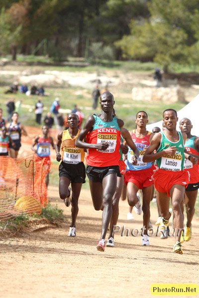 MbisheiLeads1-WorldXC09.jpg