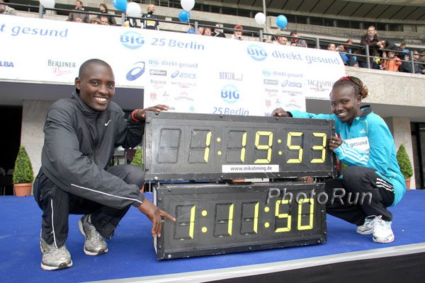 Kosgei-KeitanyWR-Ber#B86199.jpg