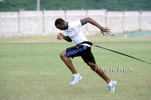 Bolt_Usain-Pull30kg1#B1F037.jpg