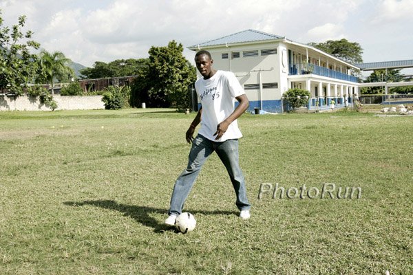 Bolt_UsainSoccer-Jamaica06.jpg
