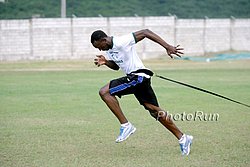 Bolt_Usain-Pull30kg1#B1F037.jpg