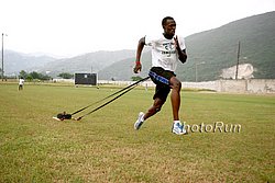 Bolt_Usain-Pull30kg1#B1F038.jpg
