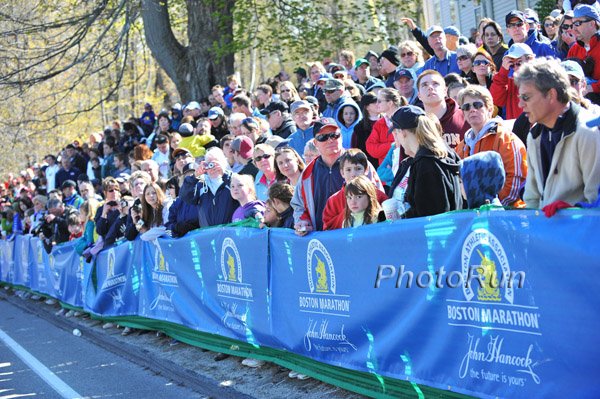Spectators-BostonM10.jpg
