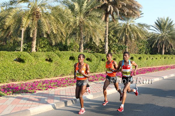 Gebrselassie-Wendimu-DechaseWide-Dubai10.JPG