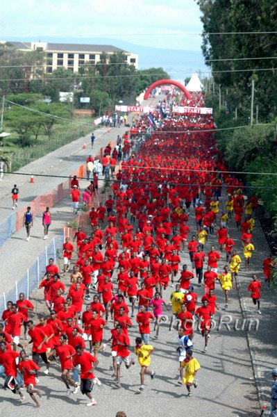 EveryoneRunsStart-Hawasa10.jpg