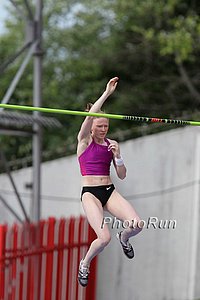 Svetlana Feofanova Won the Pole Vault