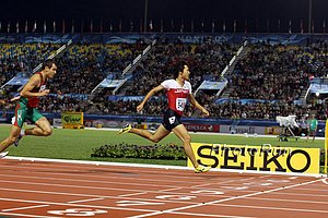 Shoita Iizuka wins boys 200m final for Japan