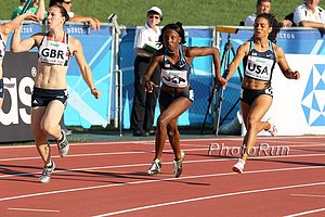 Kendrick gets the baton in the 4x1 qualifying