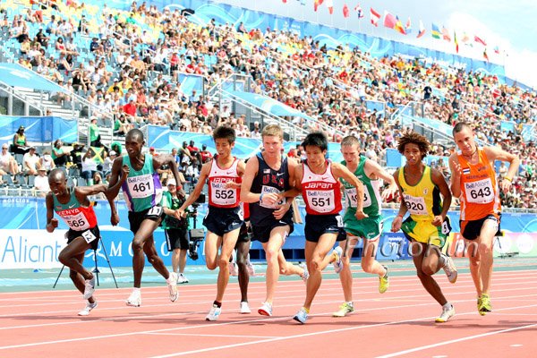 Start of the boys 5000