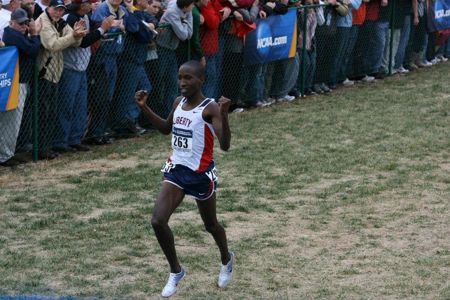 Sam Chelanga NCAA Cross Country Champion!
