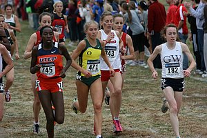 Risper Kimaiyo (UTEP) and Jordan Hasay