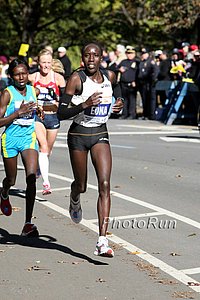 Edna Kiplagat Battling Mary Keitany With Shalane Flanagan in 3rd
