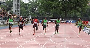 Tyson Gay Mistimes His Lean to Lose to Steve Mullings