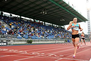 Molly Beckwith of USA Won 800m in 2:01.09