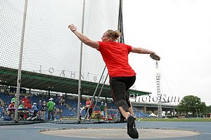 Becky Bresisch in Discus No Mark