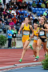Camille Chapus Leading Alli Billmeyer