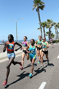 Pauline Korikwiang Leads with Americans Christin Wurth-Thomas and Jen Rhines Giving Chase